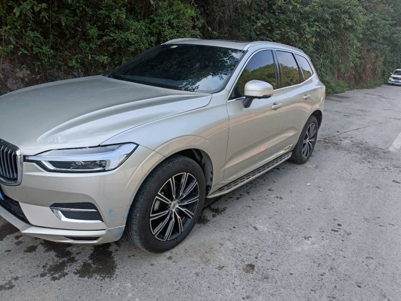 重庆20年沃尔沃XC608