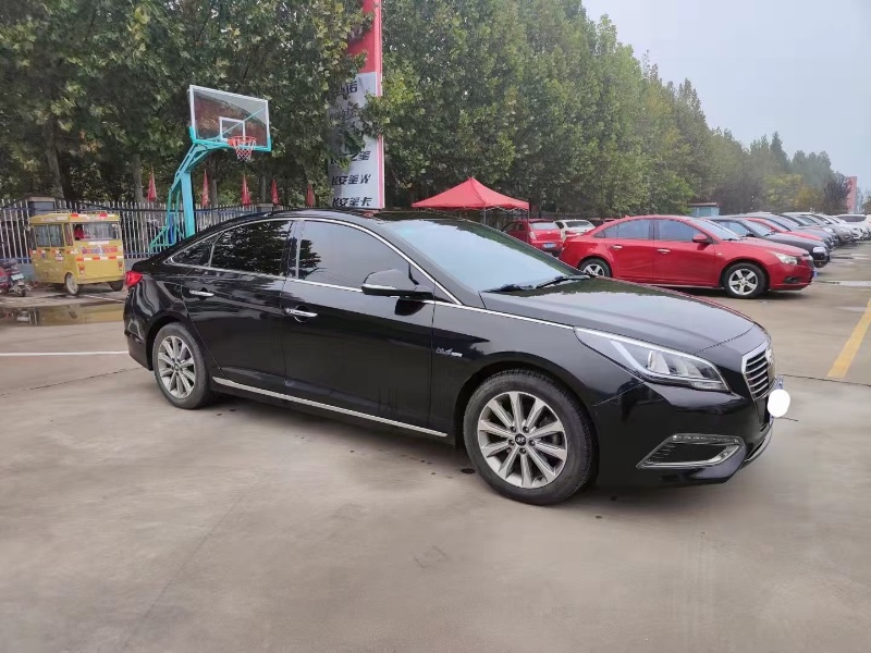 东营17年现代索纳塔九2