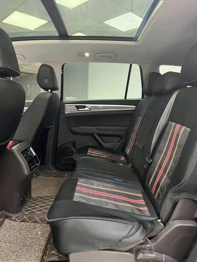 成都19年大众途昂7