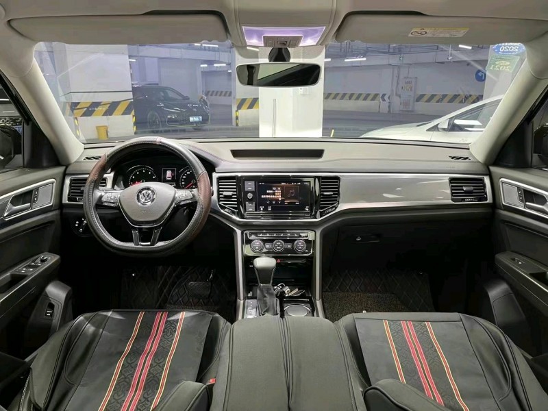 成都19年大众途昂8