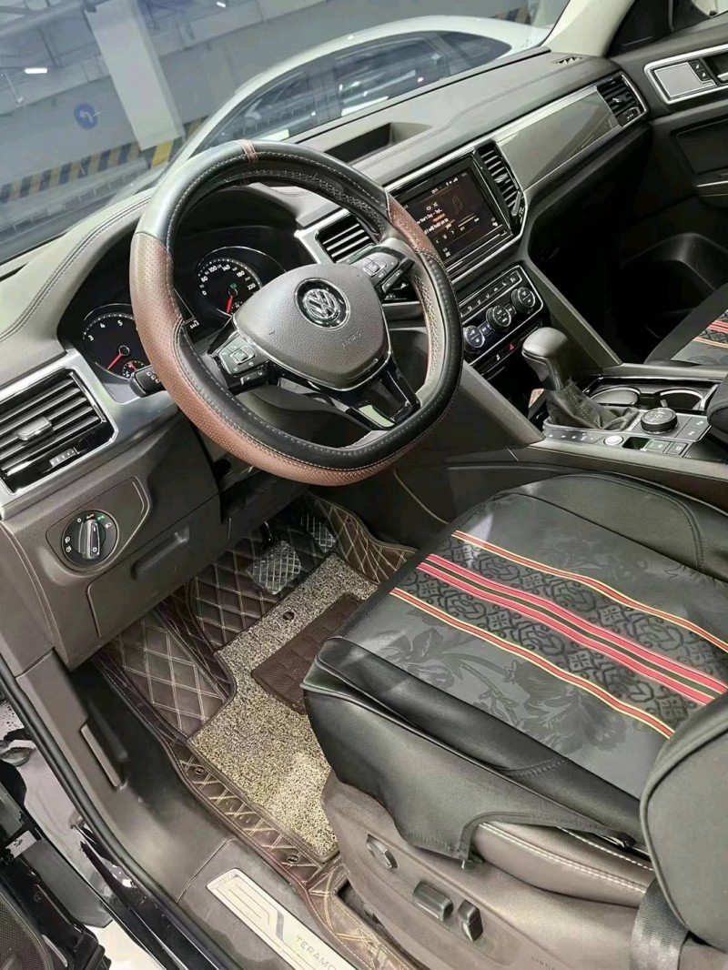 成都19年大众途昂9