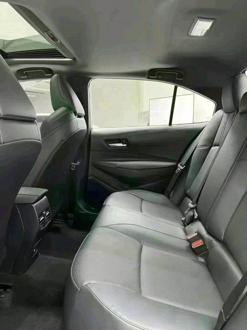 成都21年丰田雷凌9