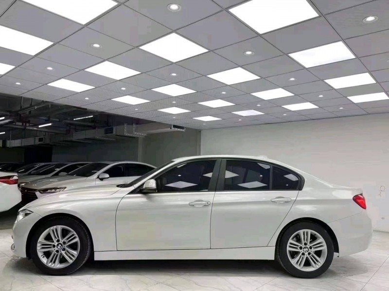 成都16年宝马3系3