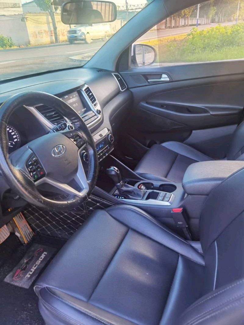 保定16年现代途胜4