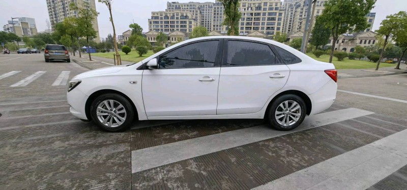 嘉兴17年别克英朗9