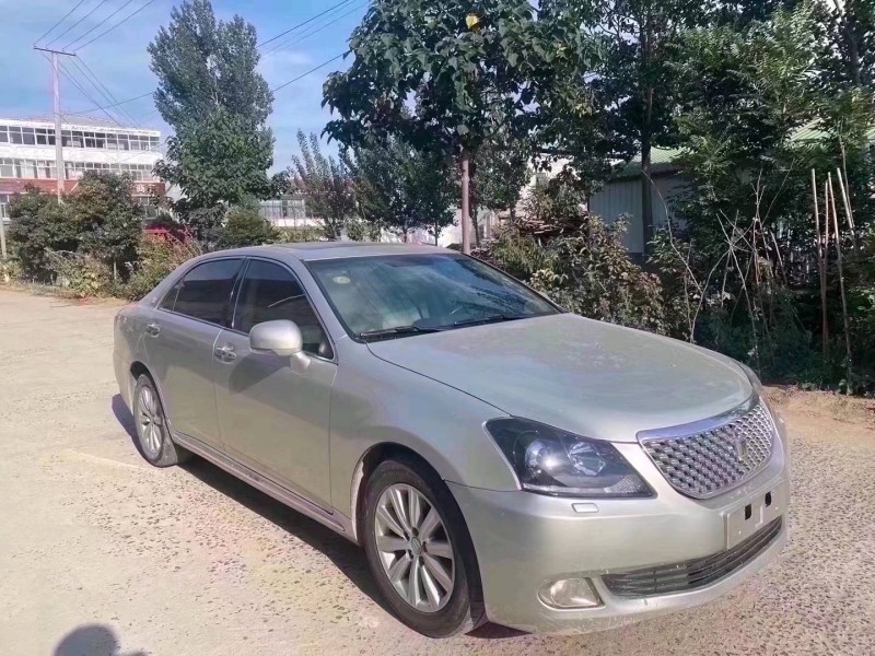 北京11年丰田皇冠2