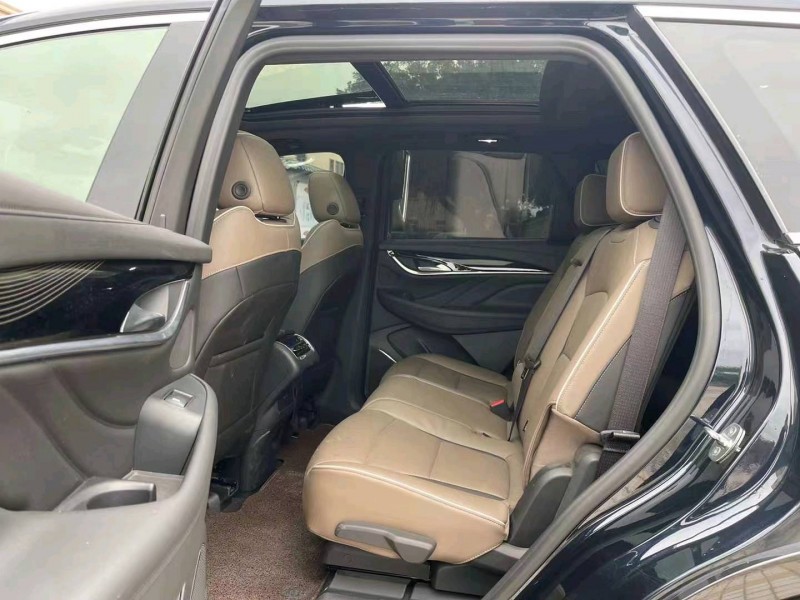 珠海20年别克昂科旗8