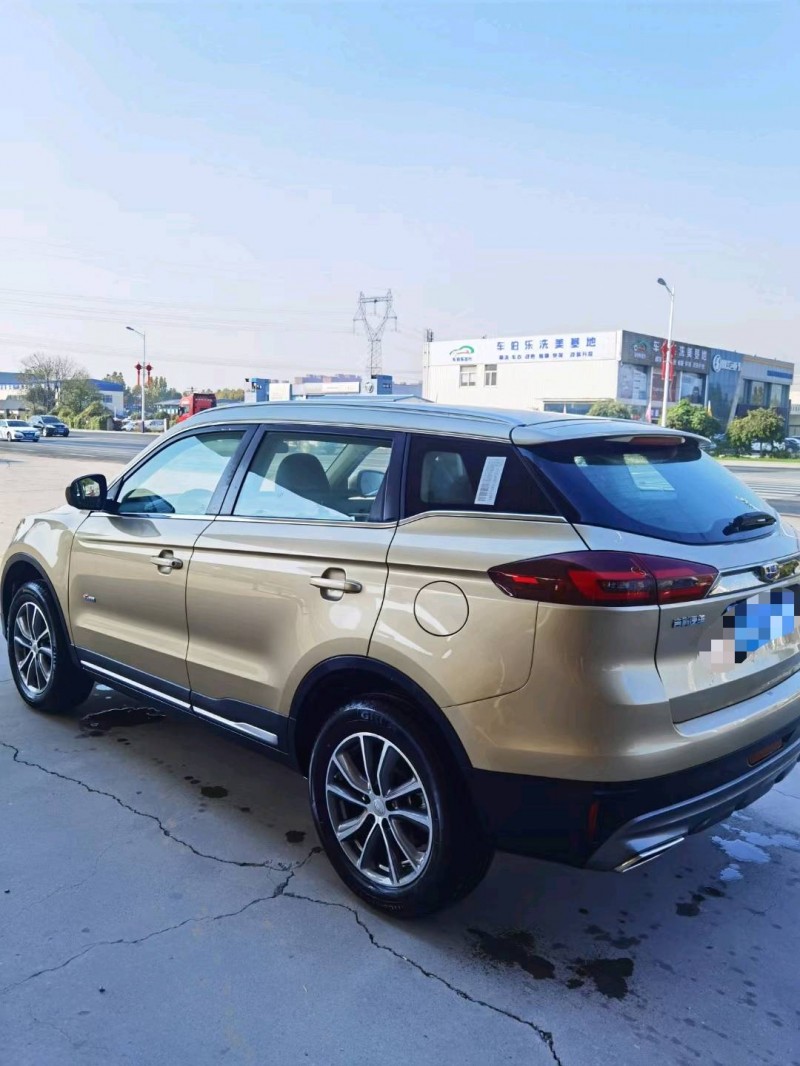 保定19年吉利博越5