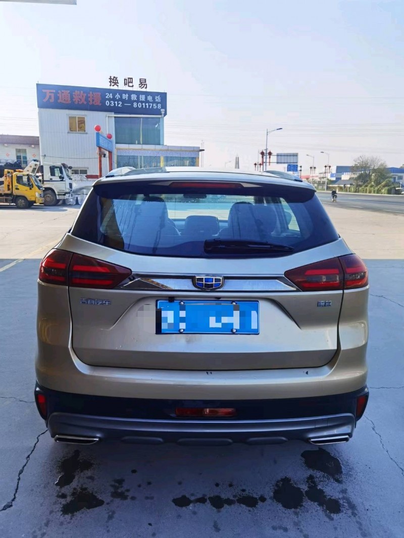 保定19年吉利博越9