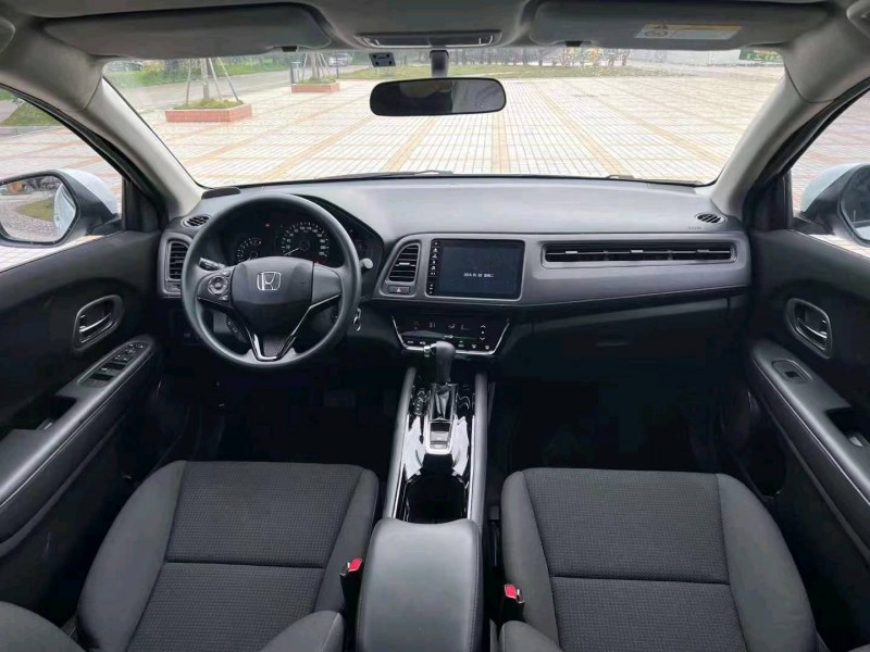 珠海19年本田缤智4