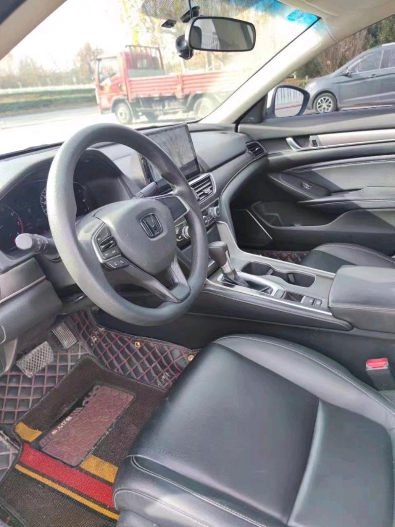 石家庄19年本田雅阁4