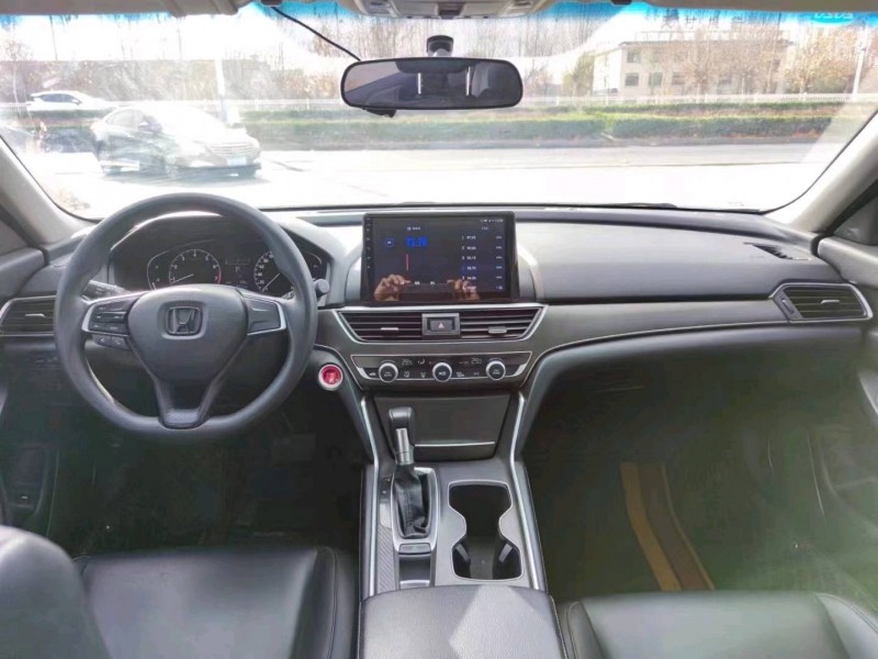 石家庄19年本田雅阁6