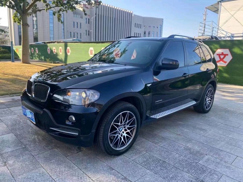 珠海09年宝马X52