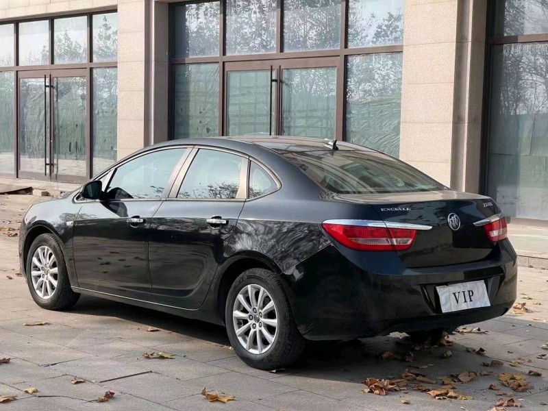 青岛15年别克英朗GT3