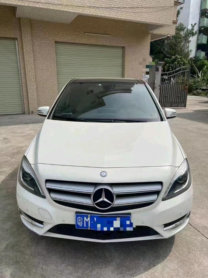 珠海15年奔驰B9