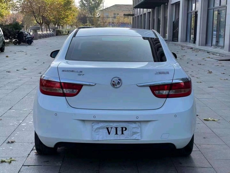 青岛15年别克英朗GT9