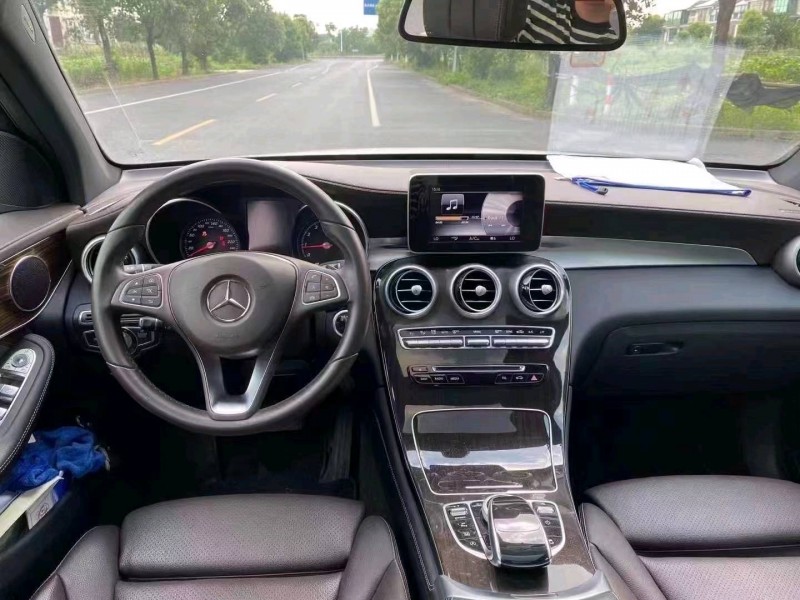 太原17年奔驰GLC3