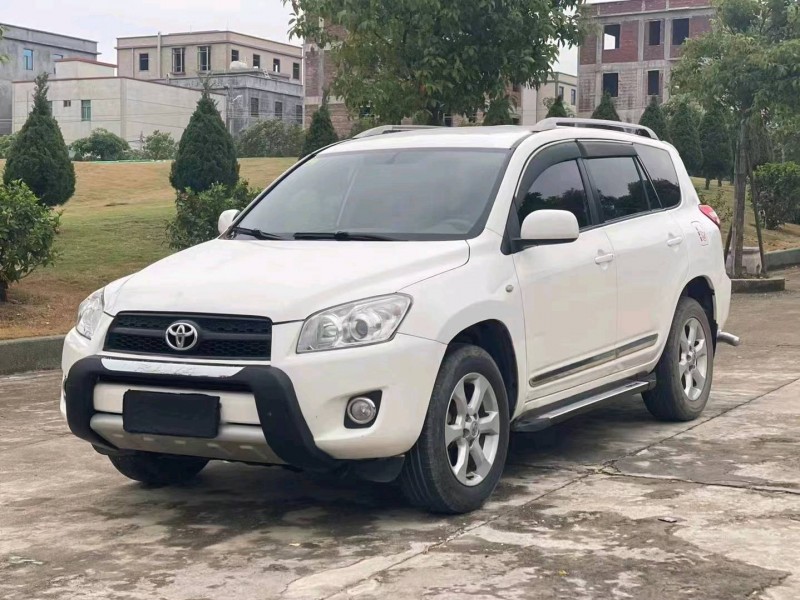 珠海13年丰田RAV4荣放3
