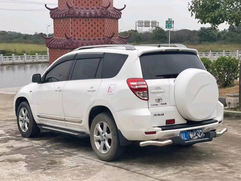 珠海13年丰田RAV4荣放6