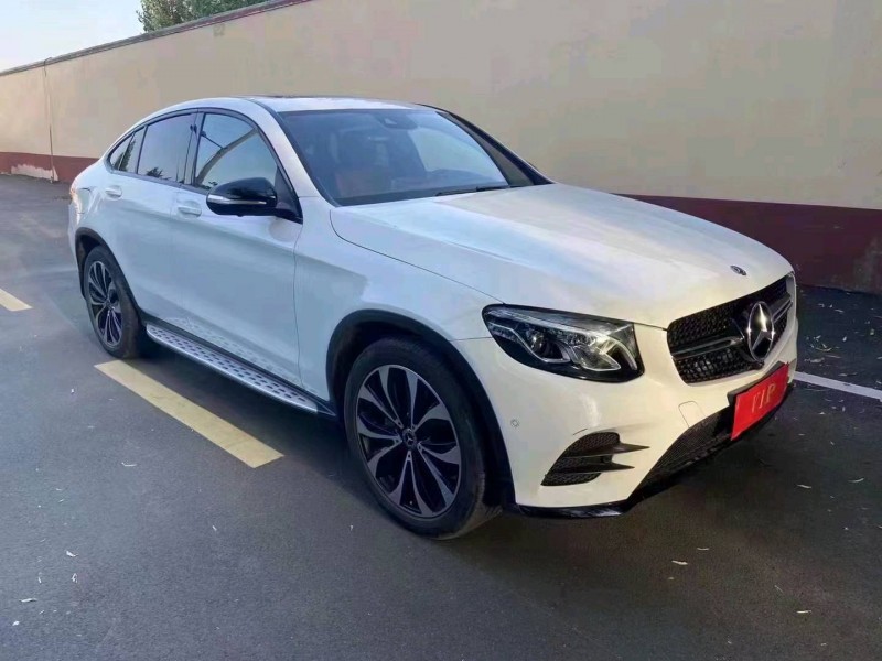 青岛17年奔驰GLC2