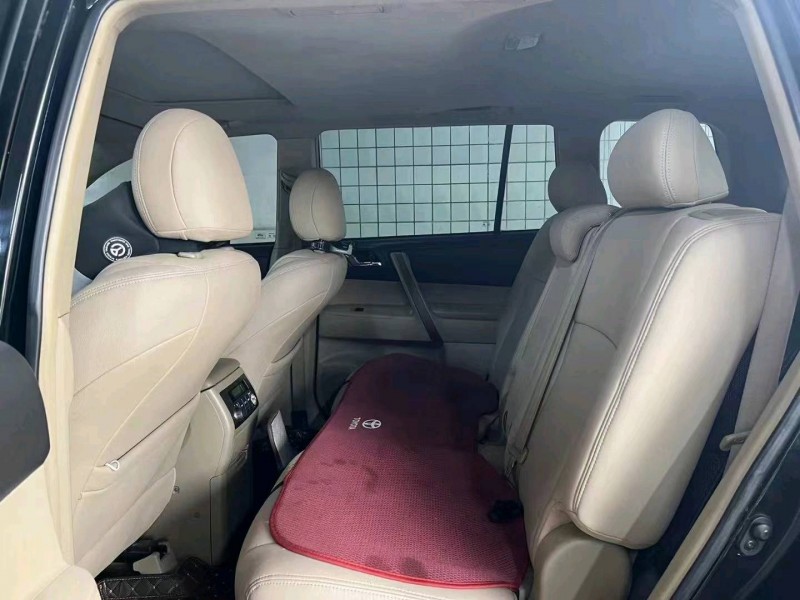 淮南10年丰田汉兰达6