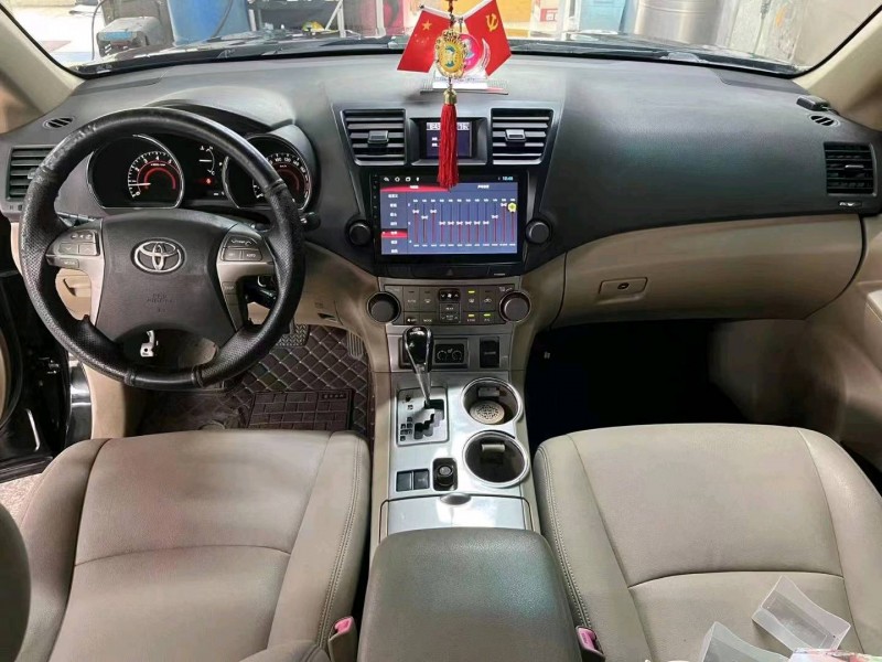 淮南10年丰田汉兰达3