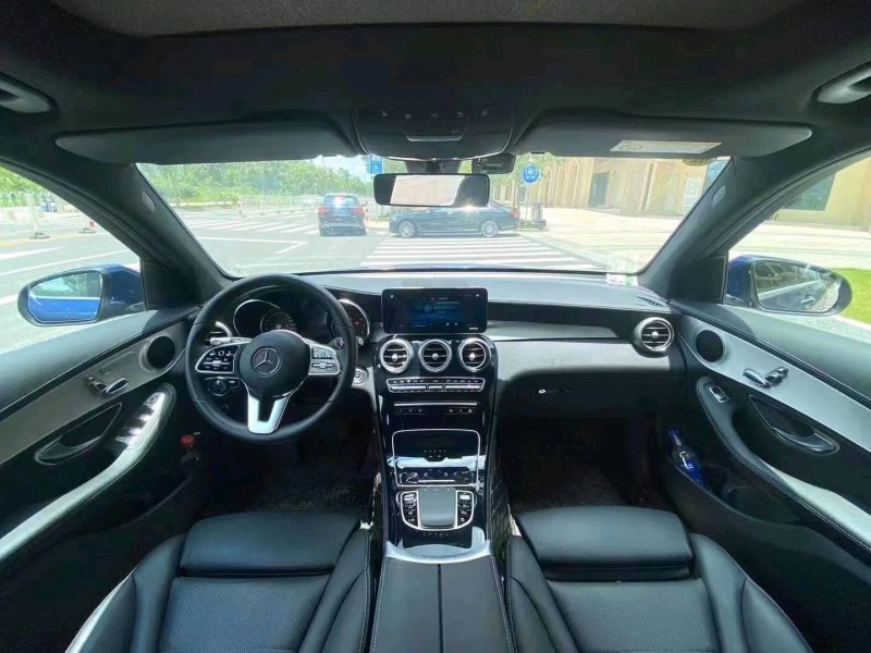 广州19年奔驰GLC7