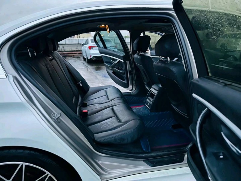 东莞13年宝马3系4