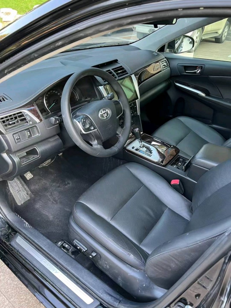 保定16年丰田凯美瑞4