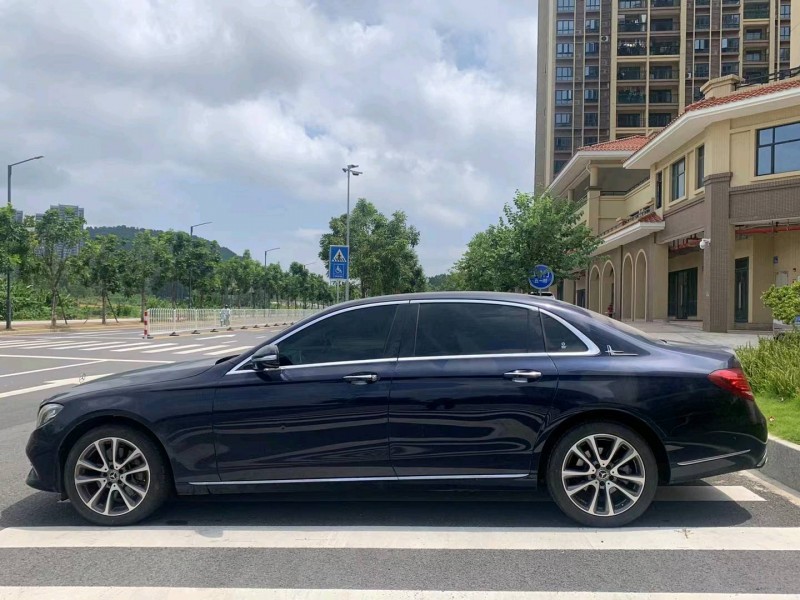 广州18年奔驰E4