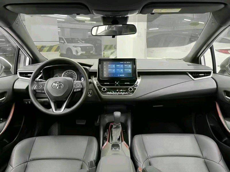 成都21年丰田雷凌6