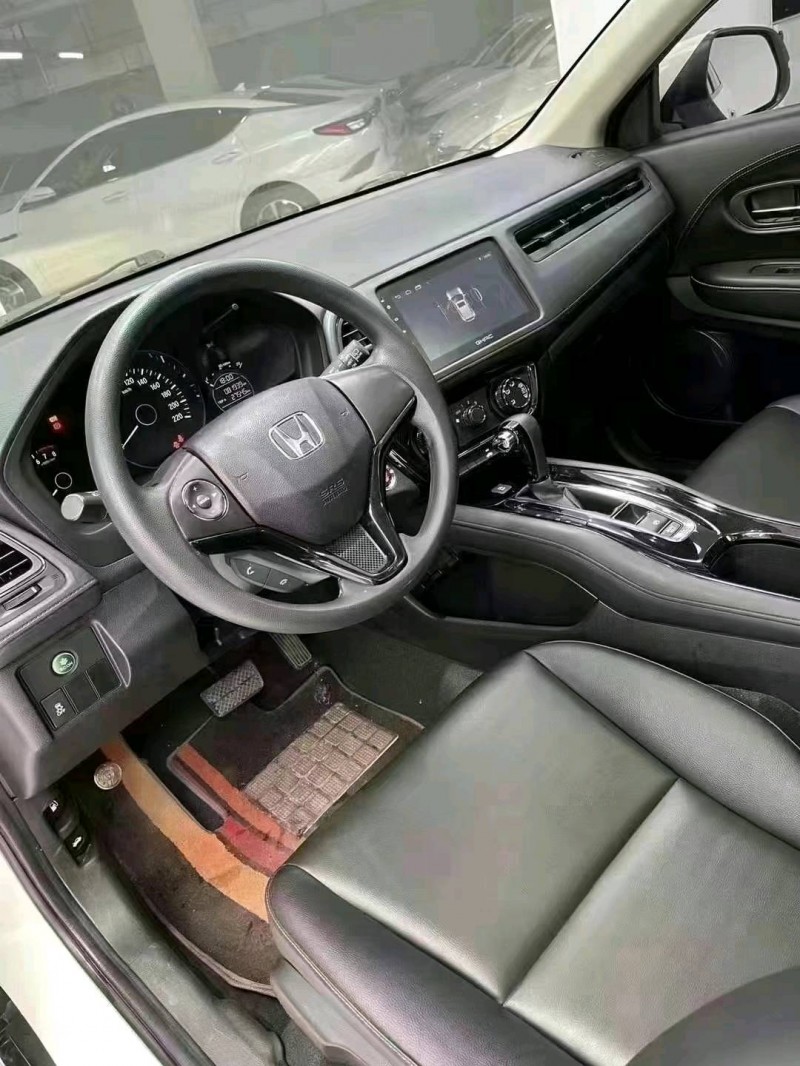 成都19年本田缤智6