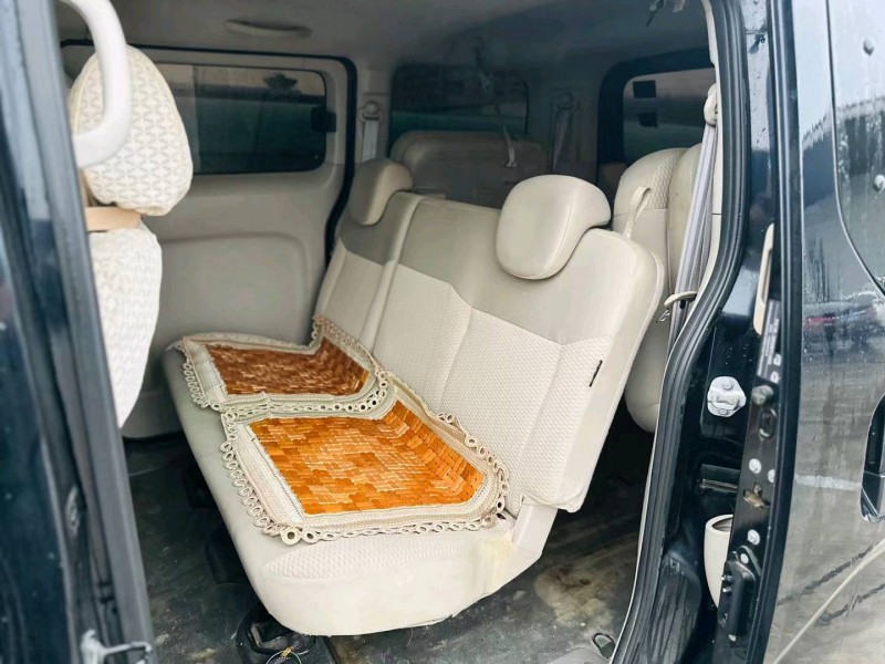 东莞16年日产NV2004