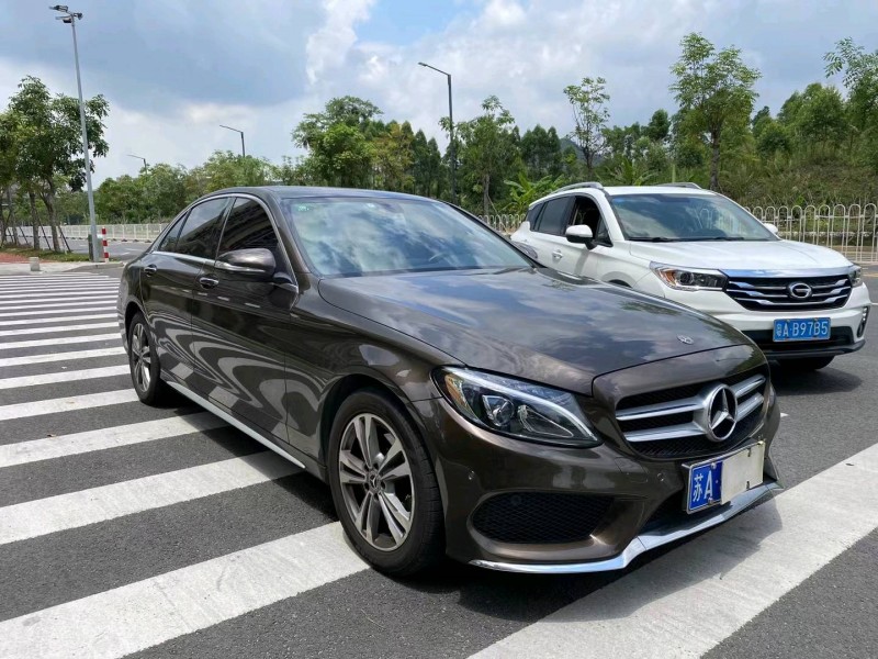 广州17年奔驰C2