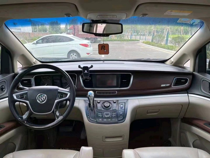 枣庄15年别克GL84