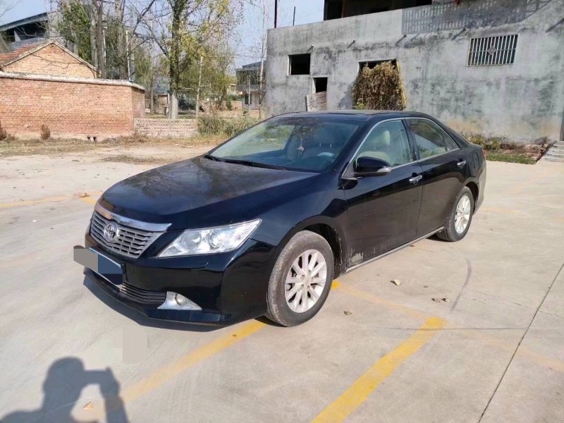 北京12年丰田凯美瑞3