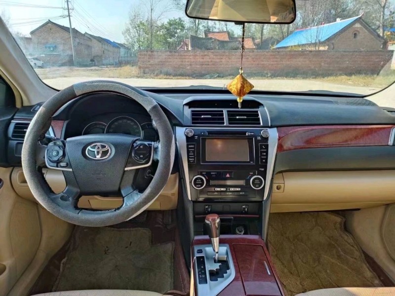 北京12年丰田凯美瑞4