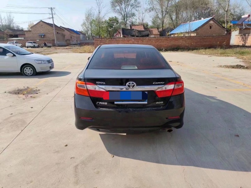 北京12年丰田凯美瑞9