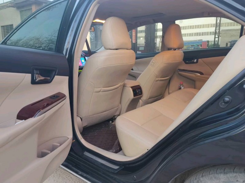 保定13年丰田凯美瑞4