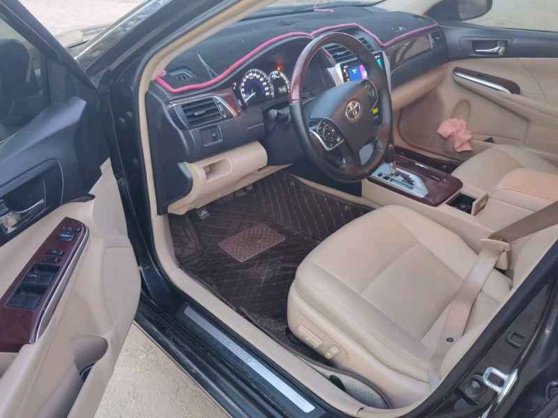 保定13年丰田凯美瑞3