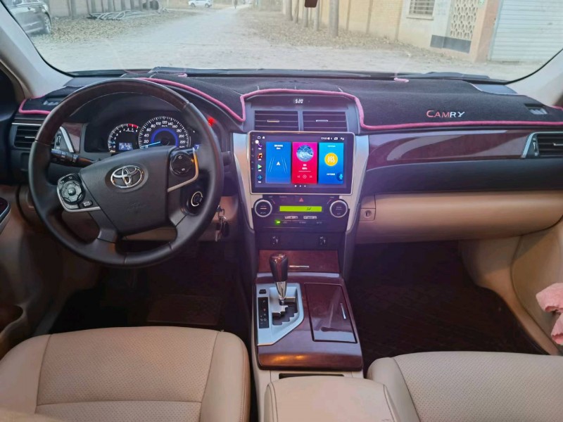 保定13年丰田凯美瑞2