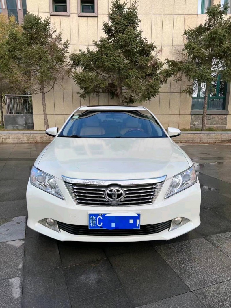 北京13年丰田凯美瑞1