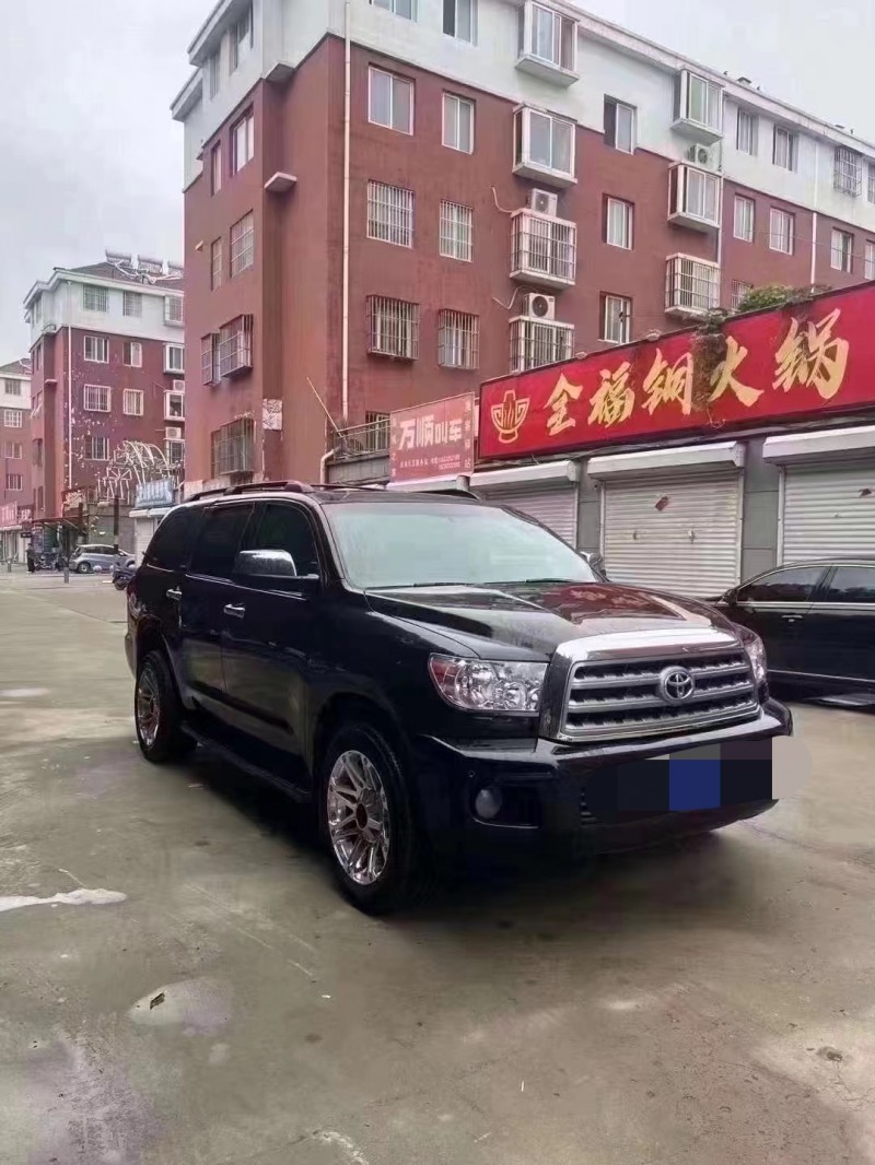 北京11年丰田红杉2