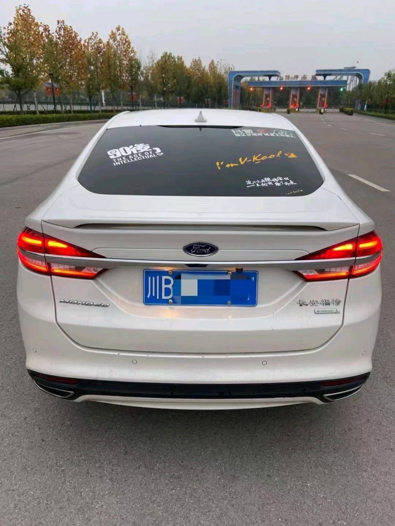 成都17年福特蒙迪欧1