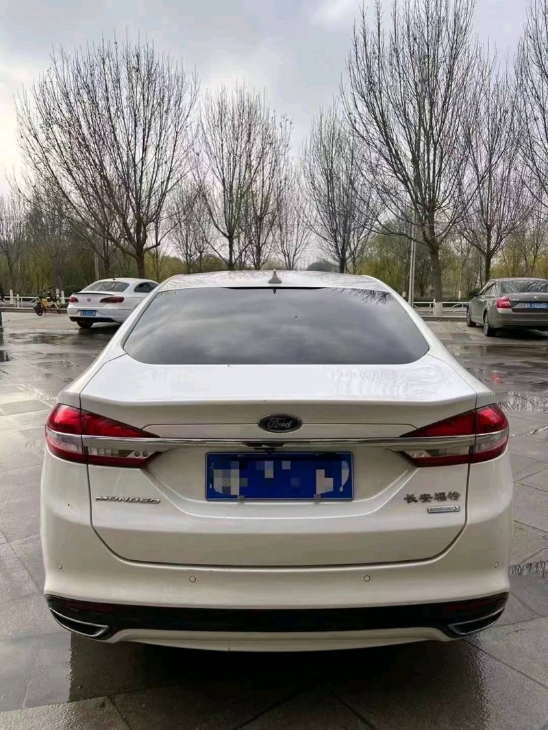 北京17年福特蒙迪欧9