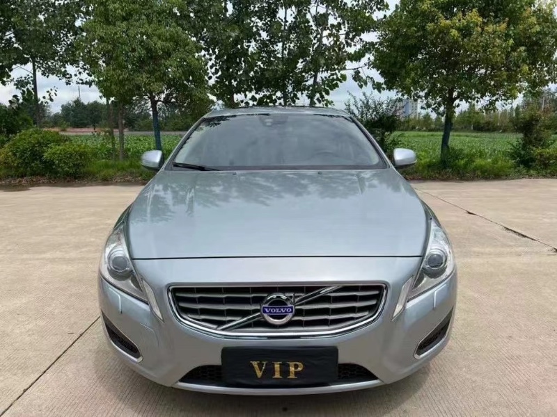 盐城12年沃尔沃S60L1