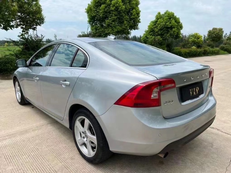 盐城12年沃尔沃S60L2