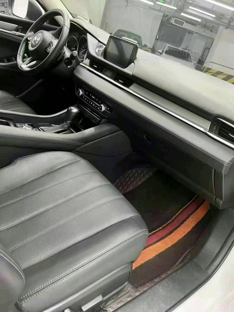 成都21年马自达阿特兹8