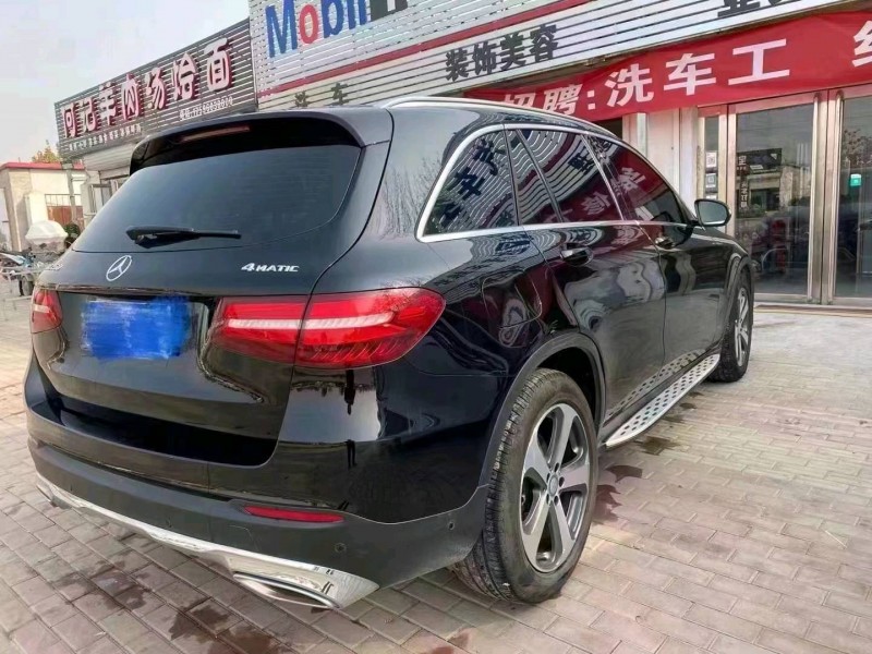 东营16年奔驰GLC7