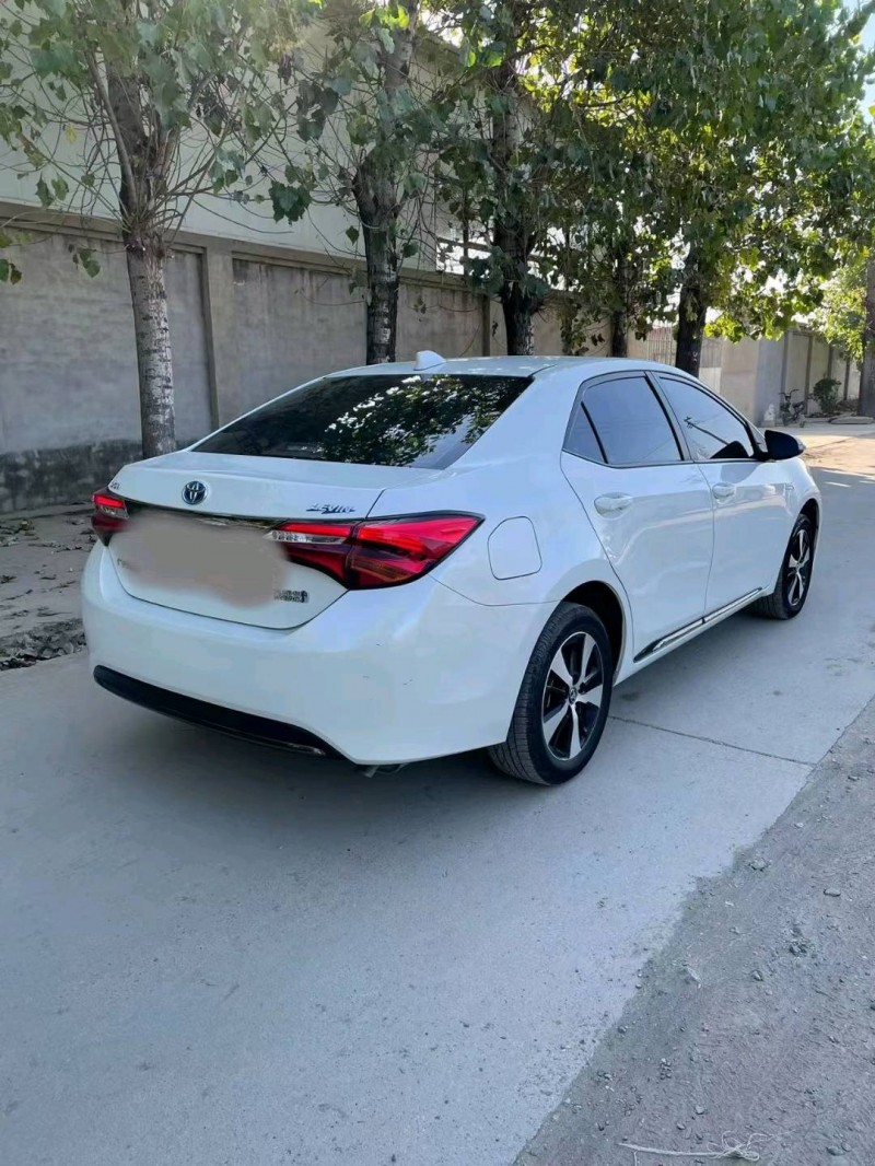 保定19年丰田雷凌8